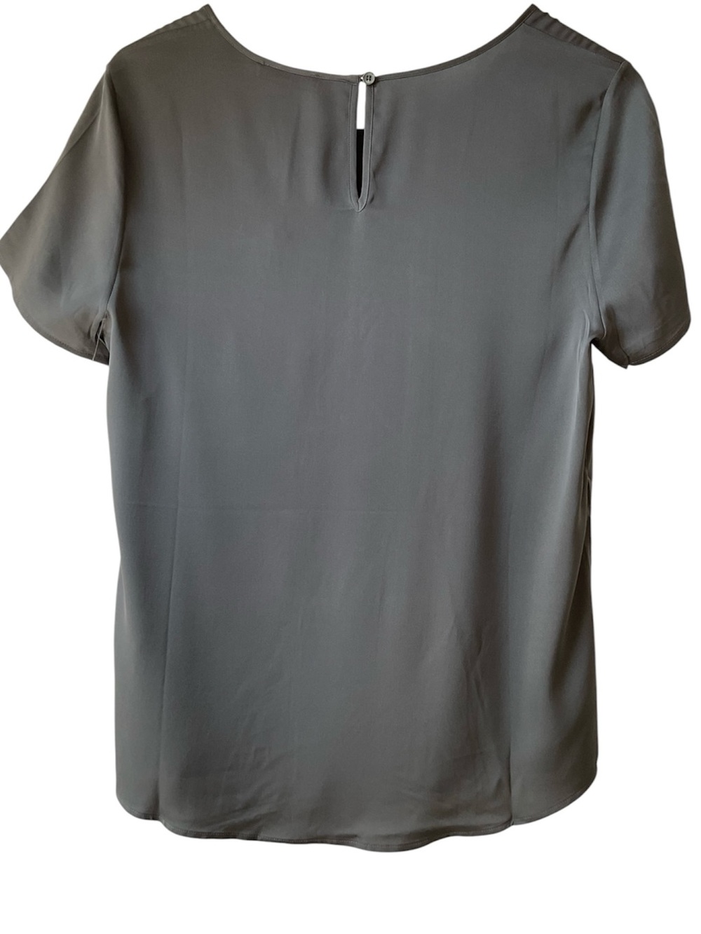 Quince Washable Stretch Silk Tee NWT Lava Smoke Gray Short Sleeve Blouse Medium - Picture 7 of 12